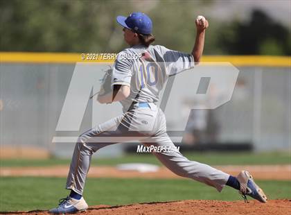 Thumbnail 3 in Taylorsville vs. Riverton (UHSAA 6A 2nd Round) photogallery.
