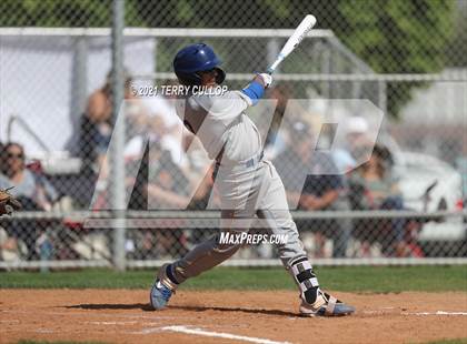 Thumbnail 2 in Taylorsville vs. Riverton (UHSAA 6A 2nd Round) photogallery.