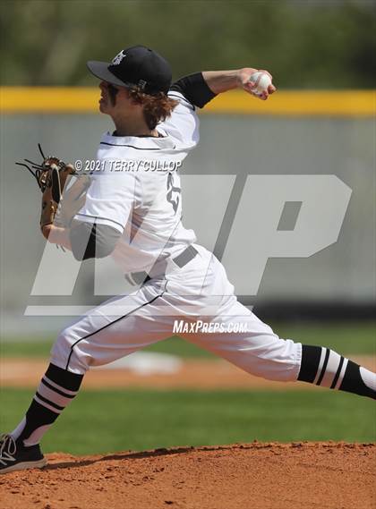 Thumbnail 2 in Taylorsville vs. Riverton (UHSAA 6A 2nd Round) photogallery.
