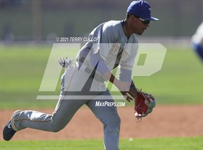 Thumbnail 2 in Taylorsville vs. Riverton (UHSAA 6A 2nd Round) photogallery.