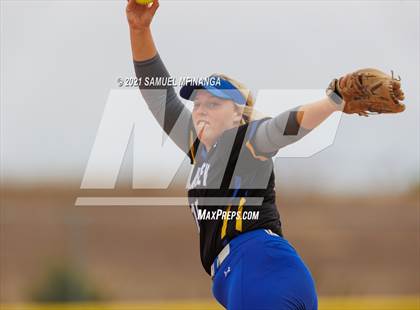 Thumbnail 3 in Kearney vs. Grand Island photogallery.