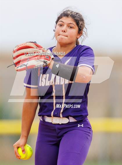 Thumbnail 3 in Kearney vs. Grand Island photogallery.