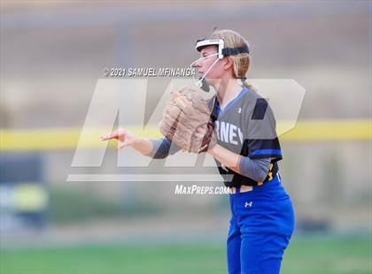 Thumbnail 3 in Kearney vs. Grand Island photogallery.