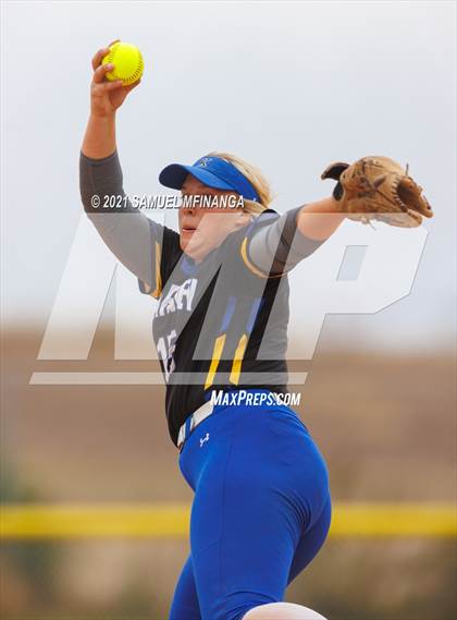 Thumbnail 2 in Kearney vs. Grand Island photogallery.