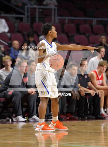 Thumbnail 1 in Mater Dei vs. Bishop Gorman (Tarkanian Classic) photogallery.