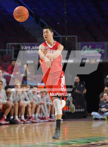 Thumbnail 3 in Mater Dei vs. Bishop Gorman (Tarkanian Classic) photogallery.