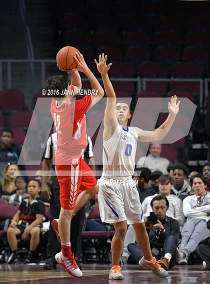 Thumbnail 2 in Mater Dei vs. Bishop Gorman (Tarkanian Classic) photogallery.