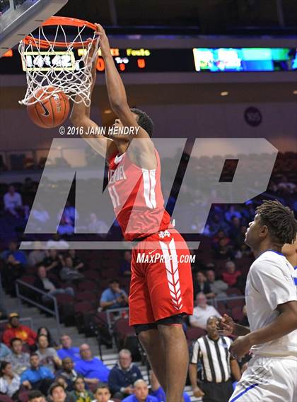 Thumbnail 2 in Mater Dei vs. Bishop Gorman (Tarkanian Classic) photogallery.