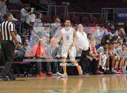 Thumbnail 2 in Mater Dei vs. Bishop Gorman (Tarkanian Classic) photogallery.