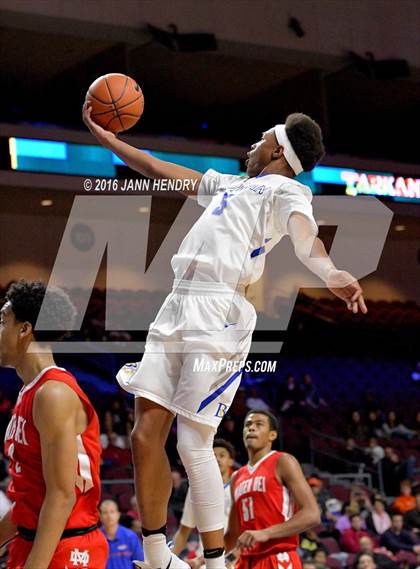 Thumbnail 3 in Mater Dei vs. Bishop Gorman (Tarkanian Classic) photogallery.