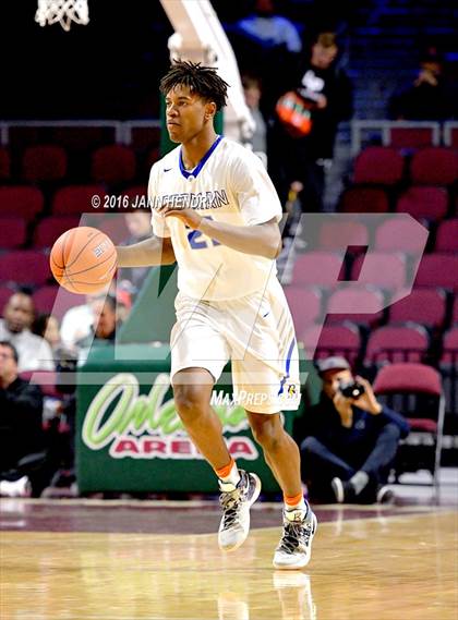 Thumbnail 1 in Mater Dei vs. Bishop Gorman (Tarkanian Classic) photogallery.