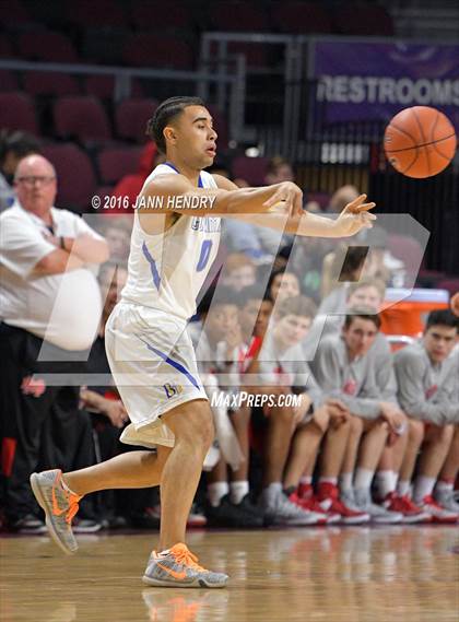 Thumbnail 3 in Mater Dei vs. Bishop Gorman (Tarkanian Classic) photogallery.