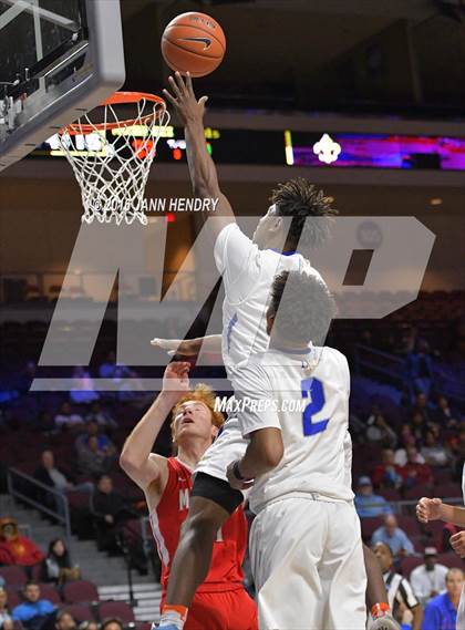 Thumbnail 3 in Mater Dei vs. Bishop Gorman (Tarkanian Classic) photogallery.