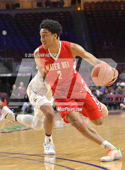 Thumbnail 3 in Mater Dei vs. Bishop Gorman (Tarkanian Classic) photogallery.