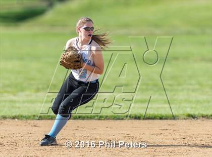 Thumbnail 2 in Laurel vs. Elanor Roosevelt photogallery.