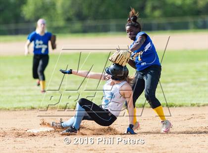 Thumbnail 2 in Laurel vs. Elanor Roosevelt photogallery.