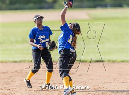 Thumbnail 3 in Laurel vs. Elanor Roosevelt photogallery.