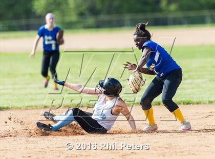 Thumbnail 3 in Laurel vs. Elanor Roosevelt photogallery.