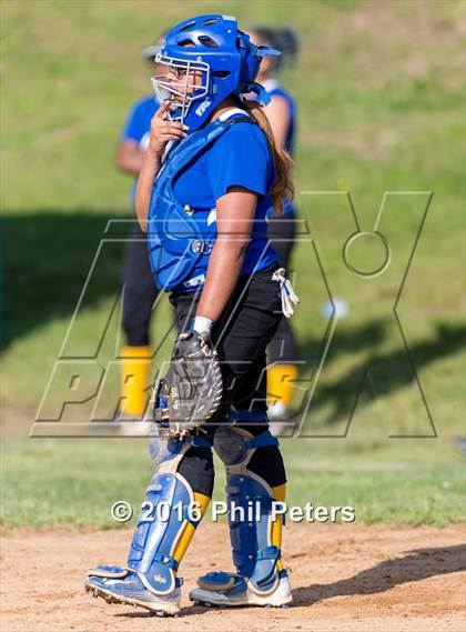 Thumbnail 1 in Laurel vs. Elanor Roosevelt photogallery.