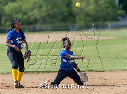 Thumbnail 2 in Laurel vs. Elanor Roosevelt photogallery.