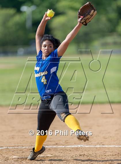 Thumbnail 3 in Laurel vs. Elanor Roosevelt photogallery.