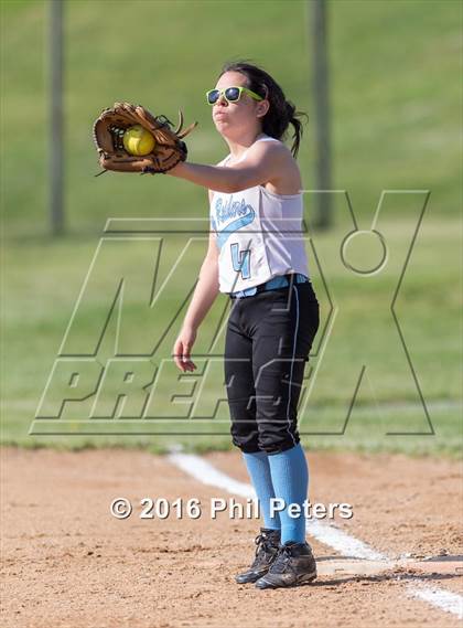 Thumbnail 3 in Laurel vs. Elanor Roosevelt photogallery.