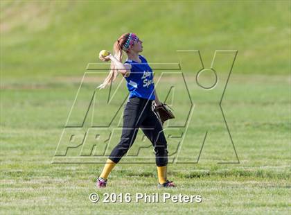Thumbnail 1 in Laurel vs. Elanor Roosevelt photogallery.