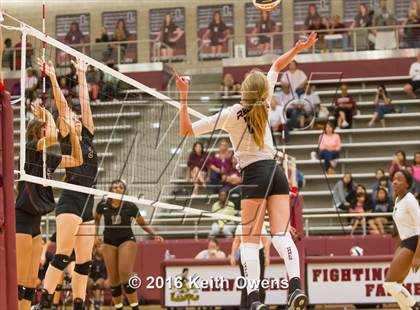 Thumbnail 2 in Red Oak @ Lewisville photogallery.