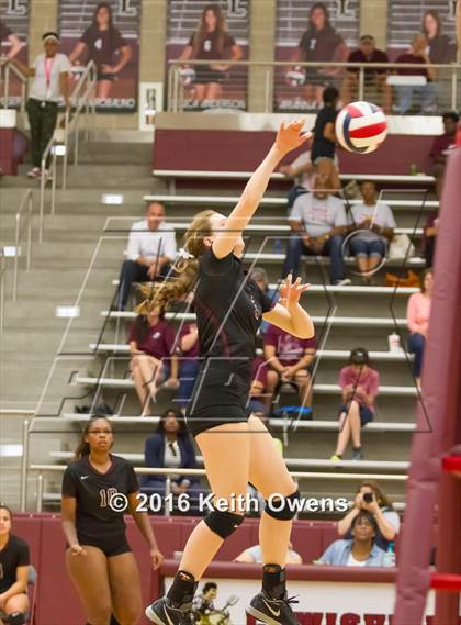Thumbnail 3 in Red Oak @ Lewisville photogallery.