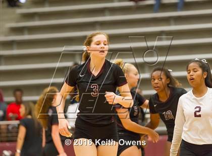 Thumbnail 2 in Red Oak @ Lewisville photogallery.