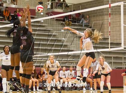Thumbnail 1 in Red Oak @ Lewisville photogallery.