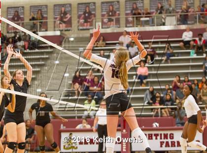 Thumbnail 1 in Red Oak @ Lewisville photogallery.