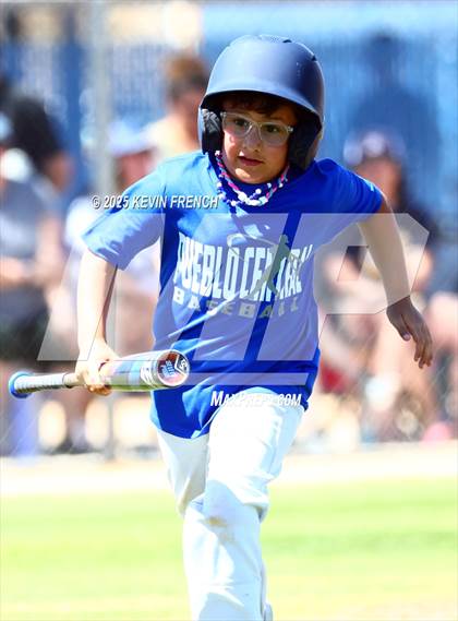 Thumbnail 3 in Pueblo Central vs. Bend (Coach Bob Invitational) photogallery.