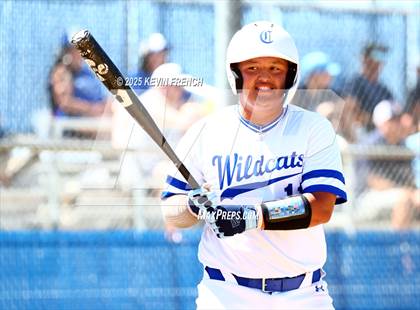 Thumbnail 2 in Pueblo Central vs. Bend (Coach Bob Invitational) photogallery.