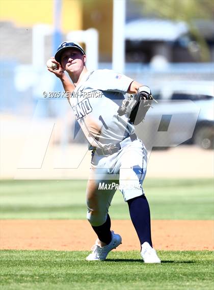 Thumbnail 2 in Pueblo Central vs. Bend (Coach Bob Invitational) photogallery.