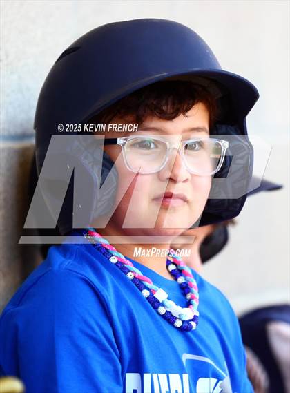 Thumbnail 3 in Pueblo Central vs. Bend (Coach Bob Invitational) photogallery.