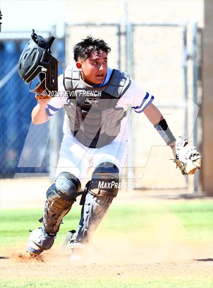 Thumbnail 2 in Pueblo Central vs. Bend (Coach Bob Invitational) photogallery.