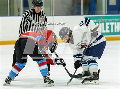Thumbnail 1 in Wilton/Norwalk @ Masuk/Joel Barlow photogallery.