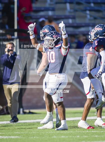 Thumbnail 1 in Lone Star vs. Ryan (UIL 5A DI Semi-Final) photogallery.