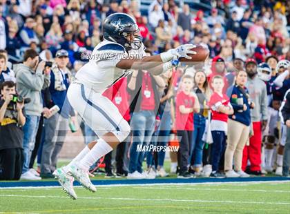 Thumbnail 3 in Lone Star vs. Ryan (UIL 5A DI Semi-Final) photogallery.