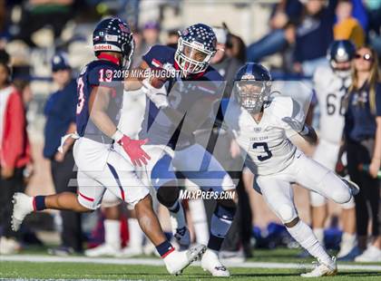 Thumbnail 3 in Lone Star vs. Ryan (UIL 5A DI Semi-Final) photogallery.