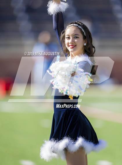 Thumbnail 2 in Lone Star vs. Ryan (UIL 5A DI Semi-Final) photogallery.