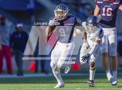 Thumbnail 2 in Lone Star vs. Ryan (UIL 5A DI Semi-Final) photogallery.