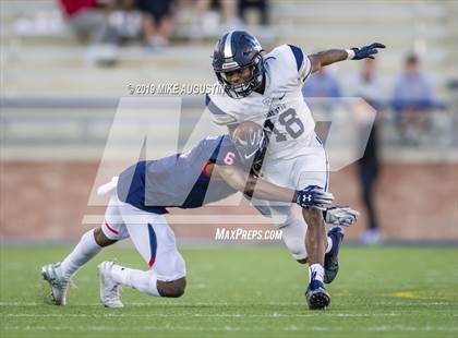 Thumbnail 3 in Lone Star vs. Ryan (UIL 5A DI Semi-Final) photogallery.