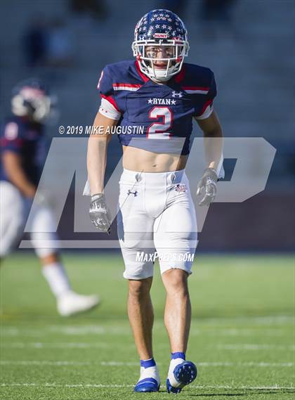 Thumbnail 3 in Lone Star vs. Ryan (UIL 5A DI Semi-Final) photogallery.