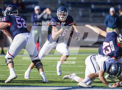 Thumbnail 3 in Lone Star vs. Ryan (UIL 5A DI Semi-Final) photogallery.
