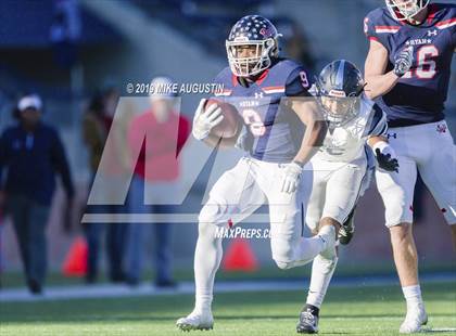 Thumbnail 1 in Lone Star vs. Ryan (UIL 5A DI Semi-Final) photogallery.
