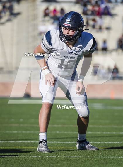 Thumbnail 1 in Lone Star vs. Ryan (UIL 5A DI Semi-Final) photogallery.