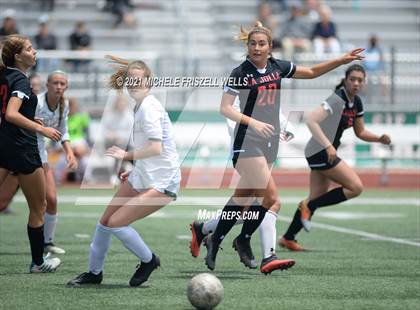 Thumbnail 2 in La Jolla vs Sage Creek (CIF SD Section Final) photogallery.