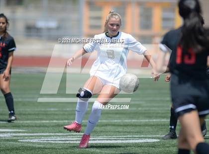 Thumbnail 2 in La Jolla vs Sage Creek (CIF SD Section Final) photogallery.